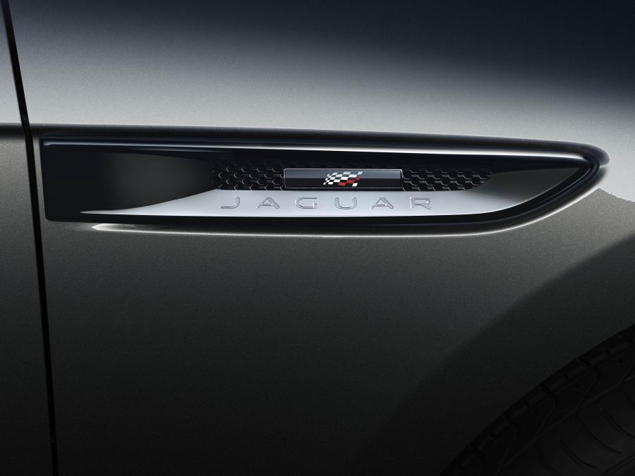 Детали экстерьера Jaguar F-Pace Chequered Flag 2019 года  (фото 4 из 4)